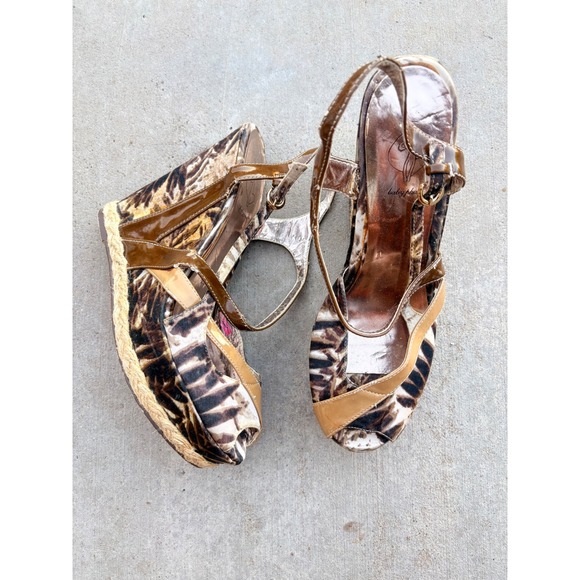 Baby Phat Shoes - Y2K Baby Phat Women Animal Palm Print Wedge Espadrille Platform Sandals 9.5